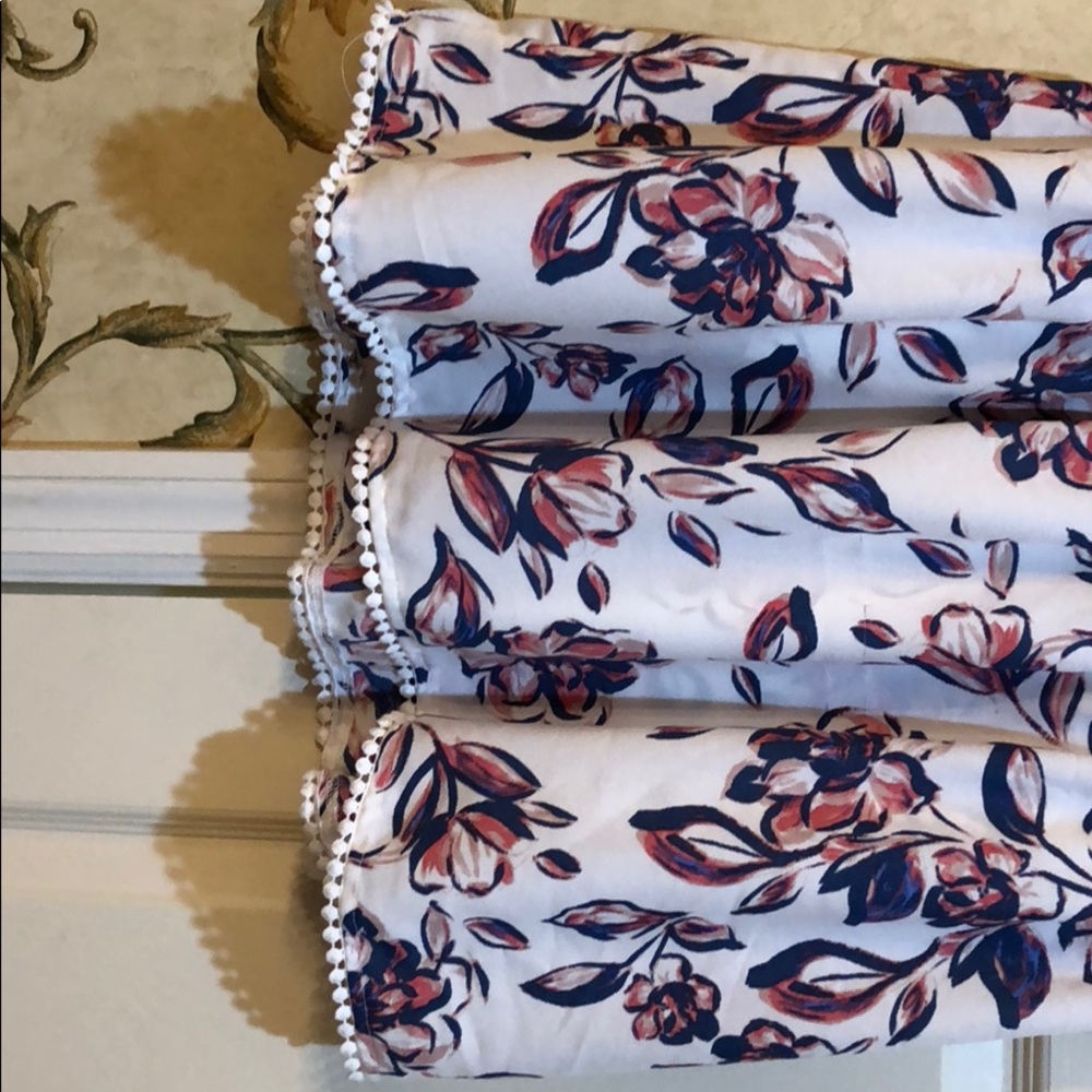 Mixed Pattern Blouse - Picture 3 of 5